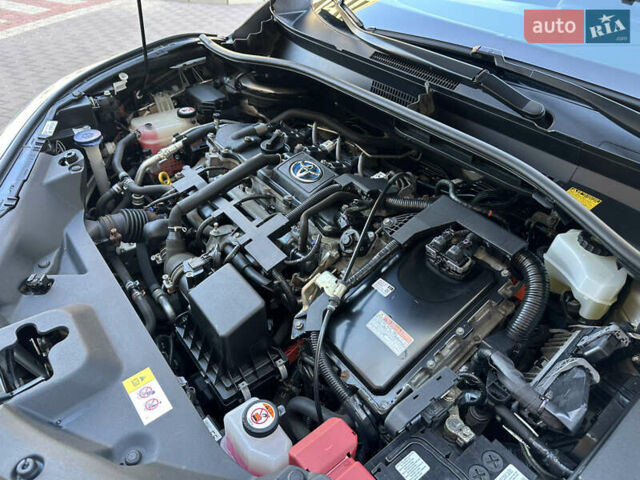 Серый Тойота C-HR, объемом двигателя 1.8 л и пробегом 90 тыс. км за 19999 $, фото 40 на Automoto.ua