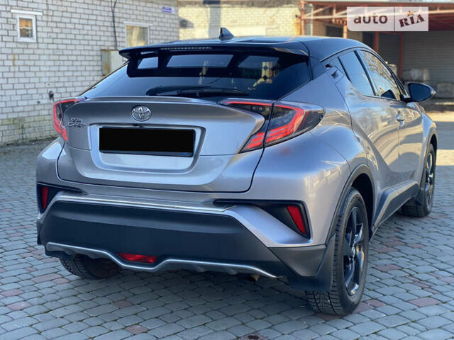 Сірий Тойота C-HR, об'ємом двигуна 1.2 л та пробігом 96 тис. км за 20900 $, фото 6 на Automoto.ua