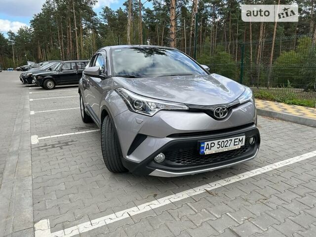 Сірий Тойота C-HR, об'ємом двигуна 1.2 л та пробігом 39 тис. км за 21900 $, фото 3 на Automoto.ua