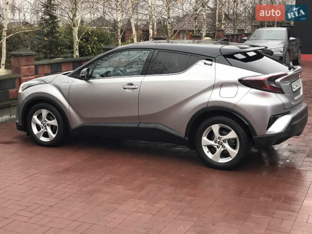 Серый Тойота C-HR, объемом двигателя 1.8 л и пробегом 69 тыс. км за 20700 $, фото 14 на Automoto.ua
