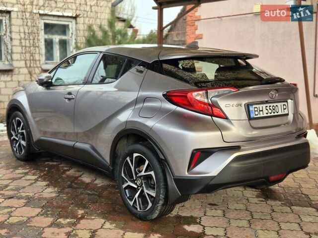 Серый Тойота C-HR, объемом двигателя 2 л и пробегом 67 тыс. км за 17300 $, фото 16 на Automoto.ua