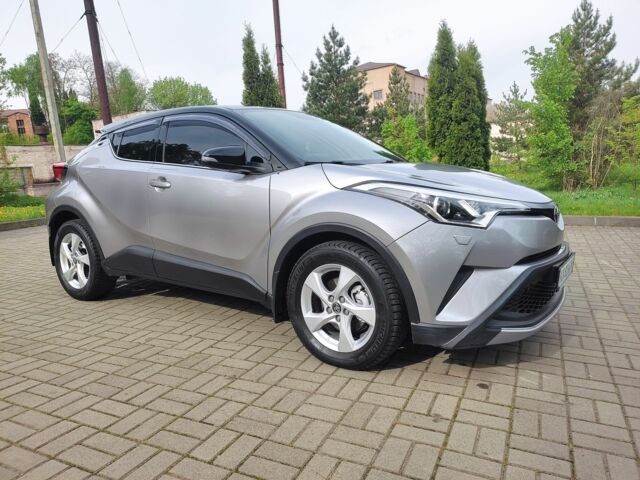 Серый Тойота C-HR, объемом двигателя 0.12 л и пробегом 80 тыс. км за 17100 $, фото 14 на Automoto.ua