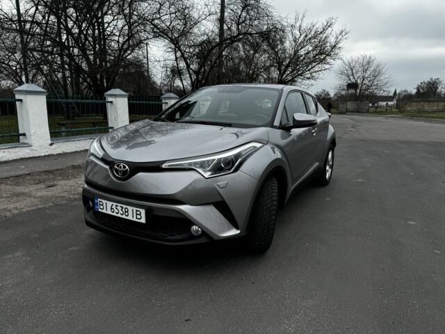 Сірий Тойота C-HR, об'ємом двигуна 0.12 л та пробігом 111 тис. км за 16500 $, фото 1 на Automoto.ua