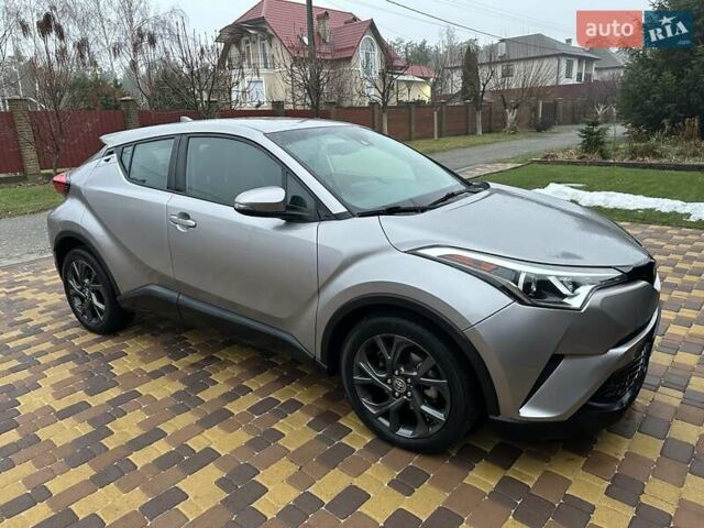 Серый Тойота C-HR, объемом двигателя 1.99 л и пробегом 94 тыс. км за 16200 $, фото 25 на Automoto.ua