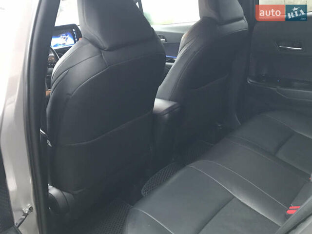 Серый Тойота C-HR, объемом двигателя 1.8 л и пробегом 69 тыс. км за 20700 $, фото 23 на Automoto.ua