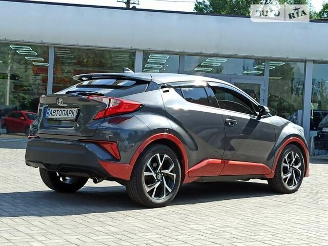 Сірий Тойота C-HR, об'ємом двигуна 1.99 л та пробігом 93 тис. км за 21300 $, фото 6 на Automoto.ua