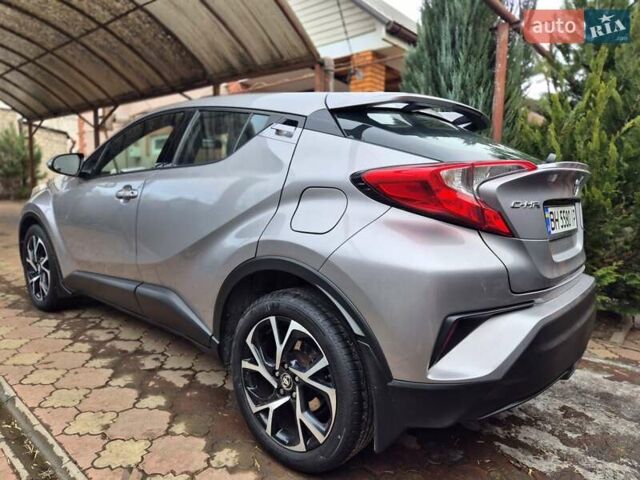 Серый Тойота C-HR, объемом двигателя 2 л и пробегом 67 тыс. км за 17300 $, фото 18 на Automoto.ua