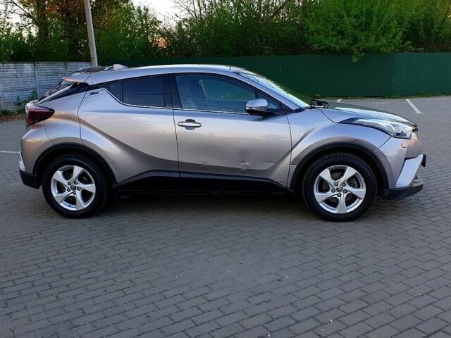 Сірий Тойота C-HR, об'ємом двигуна 1.2 л та пробігом 76 тис. км за 15800 $, фото 7 на Automoto.ua