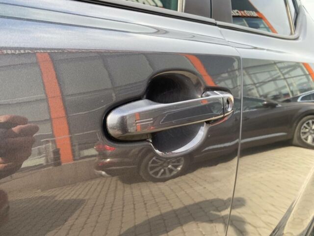 Серый Тойота C-HR, объемом двигателя 1.8 л и пробегом 109 тыс. км за 18600 $, фото 4 на Automoto.ua