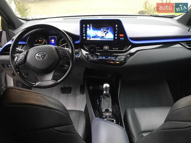 Серый Тойота C-HR, объемом двигателя 1.8 л и пробегом 69 тыс. км за 20700 $, фото 20 на Automoto.ua