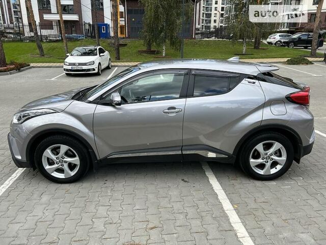 Сірий Тойота C-HR, об'ємом двигуна 1.2 л та пробігом 39 тис. км за 21900 $, фото 8 на Automoto.ua