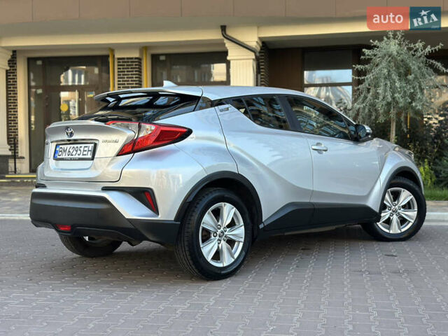 Серый Тойота C-HR, объемом двигателя 1.8 л и пробегом 90 тыс. км за 19999 $, фото 20 на Automoto.ua