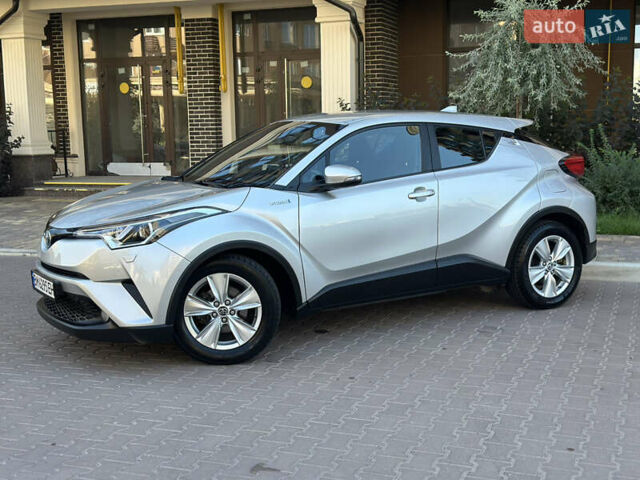 Серый Тойота C-HR, объемом двигателя 1.8 л и пробегом 90 тыс. км за 19700 $, фото 9 на Automoto.ua