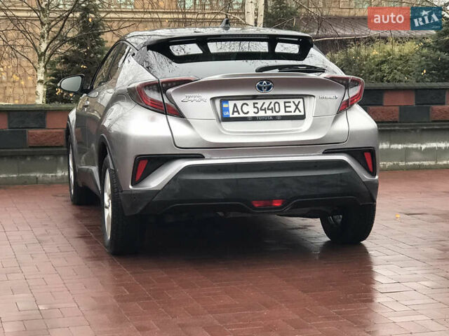 Серый Тойота C-HR, объемом двигателя 1.8 л и пробегом 69 тыс. км за 20700 $, фото 10 на Automoto.ua