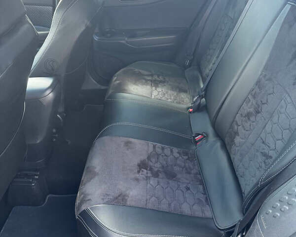 Серый Тойота C-HR, объемом двигателя 1.99 л и пробегом 92 тыс. км за 19500 $, фото 10 на Automoto.ua