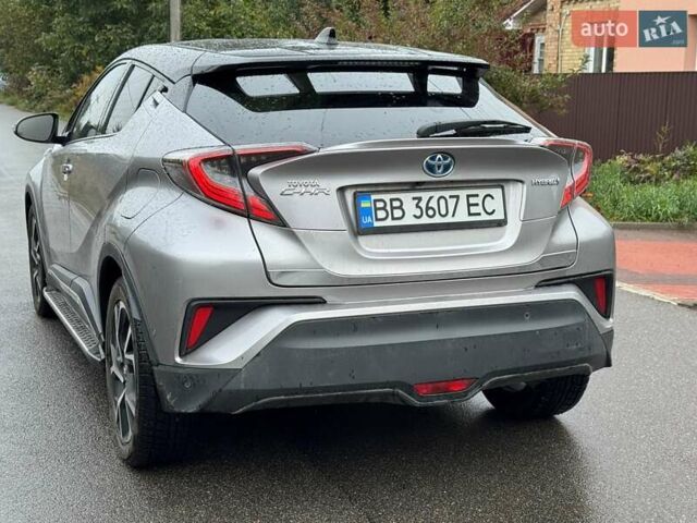 Серый Тойота C-HR, объемом двигателя 1.8 л и пробегом 90 тыс. км за 22700 $, фото 10 на Automoto.ua