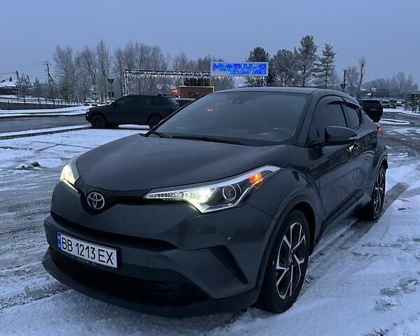 Сірий Тойота C-HR, об'ємом двигуна 1.99 л та пробігом 105 тис. км за 18000 $, фото 3 на Automoto.ua