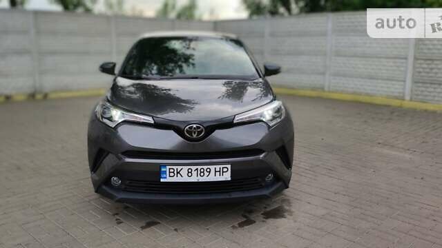 Сірий Тойота C-HR, об'ємом двигуна 2 л та пробігом 36 тис. км за 19350 $, фото 1 на Automoto.ua