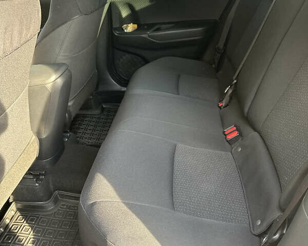 Сірий Тойота C-HR, об'ємом двигуна 1.99 л та пробігом 167 тис. км за 18000 $, фото 10 на Automoto.ua