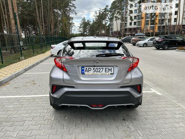 Сірий Тойота C-HR, об'ємом двигуна 1.2 л та пробігом 39 тис. км за 21900 $, фото 12 на Automoto.ua