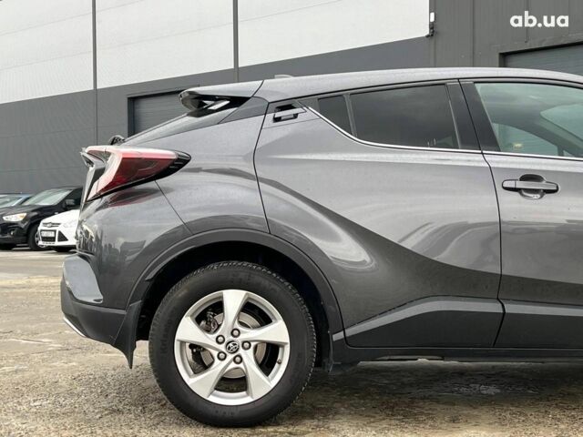 Сірий Тойота C-HR, об'ємом двигуна 1.2 л та пробігом 108 тис. км за 19290 $, фото 8 на Automoto.ua