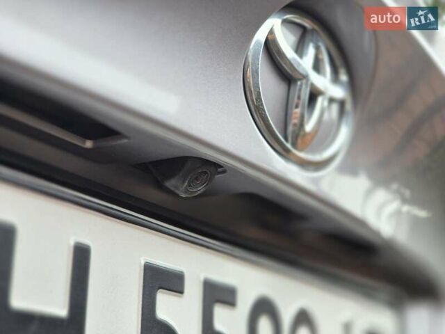 Серый Тойота C-HR, объемом двигателя 2 л и пробегом 67 тыс. км за 17300 $, фото 31 на Automoto.ua