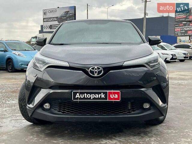 Серый Тойота C-HR, объемом двигателя 1.2 л и пробегом 108 тыс. км за 19290 $, фото 1 на Automoto.ua