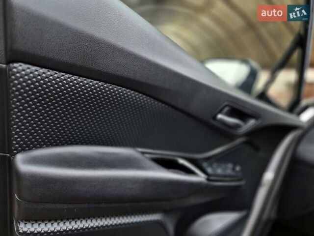 Серый Тойота C-HR, объемом двигателя 2 л и пробегом 67 тыс. км за 17300 $, фото 37 на Automoto.ua