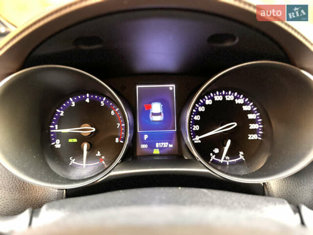 Серый Тойота C-HR, объемом двигателя 1.2 л и пробегом 81 тыс. км за 18100 $, фото 10 на Automoto.ua