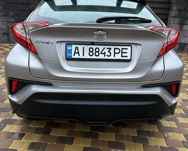 Серый Тойота C-HR, объемом двигателя 1.99 л и пробегом 94 тыс. км за 16200 $, фото 27 на Automoto.ua
