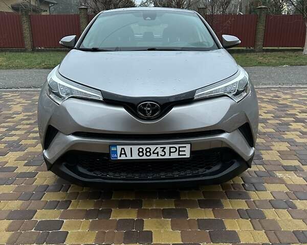 Серый Тойота C-HR, объемом двигателя 1.99 л и пробегом 94 тыс. км за 16200 $, фото 21 на Automoto.ua