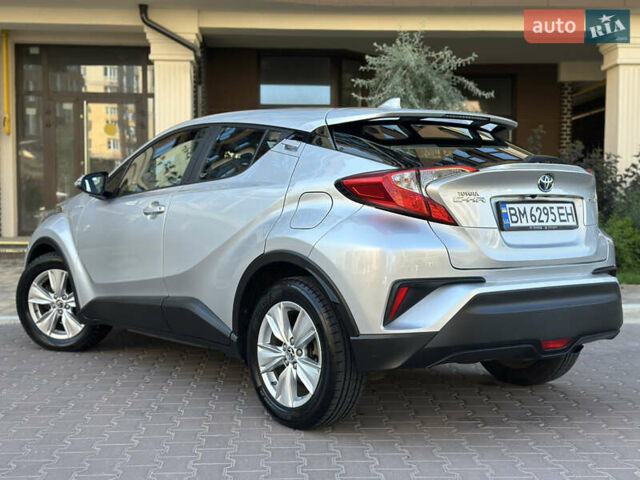 Серый Тойота C-HR, объемом двигателя 1.8 л и пробегом 90 тыс. км за 19700 $, фото 13 на Automoto.ua