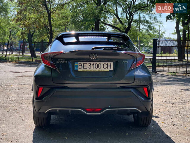 Серый Тойота C-HR, объемом двигателя 1.2 л и пробегом 66 тыс. км за 18400 $, фото 9 на Automoto.ua
