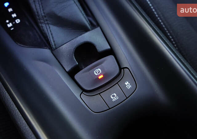 Серый Тойота C-HR, объемом двигателя 1.2 л и пробегом 89 тыс. км за 18500 $, фото 33 на Automoto.ua