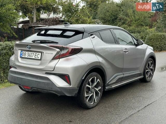 Серый Тойота C-HR, объемом двигателя 1.8 л и пробегом 90 тыс. км за 22700 $, фото 20 на Automoto.ua