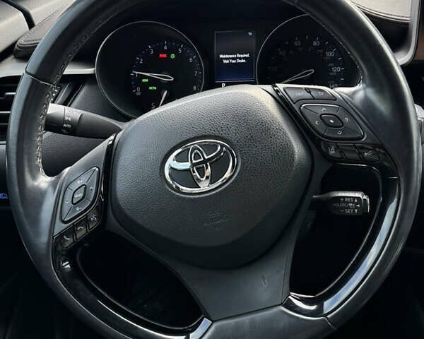 Сірий Тойота C-HR, об'ємом двигуна 1.99 л та пробігом 53 тис. км за 21000 $, фото 13 на Automoto.ua