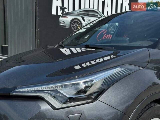 Серый Тойота C-HR, объемом двигателя 1.8 л и пробегом 70 тыс. км за 23500 $, фото 13 на Automoto.ua