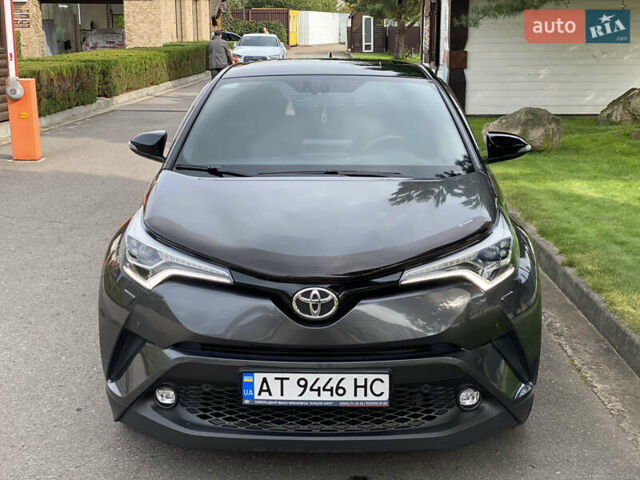 Серый Тойота C-HR, объемом двигателя 1.2 л и пробегом 64 тыс. км за 21450 $, фото 10 на Automoto.ua