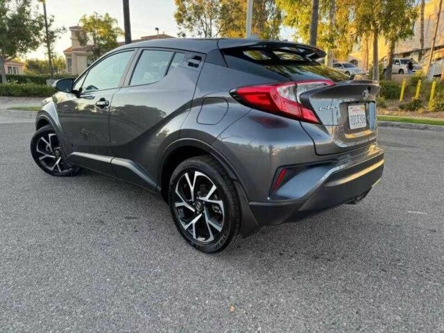 Тойота C-HR 2018 в Тернополе на Automoto.ua Серый Тойота C-HR, объемом двигателя 2 л и пробегом 53 тыс. км за 5800 $, фото 4 на Automoto.ua