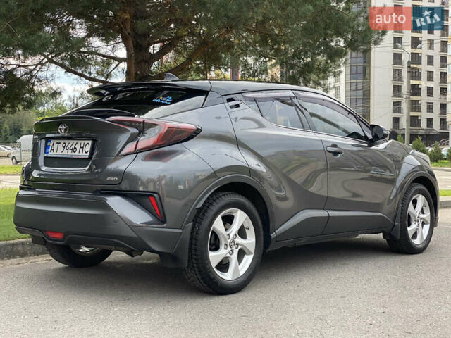 Серый Тойота C-HR, объемом двигателя 1.2 л и пробегом 64 тыс. км за 21450 $, фото 14 на Automoto.ua