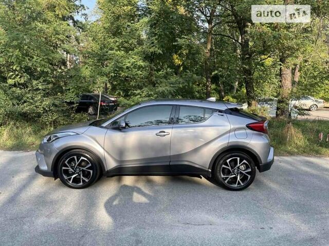 Серый Тойота C-HR, объемом двигателя 2 л и пробегом 40 тыс. км за 21500 $, фото 7 на Automoto.ua