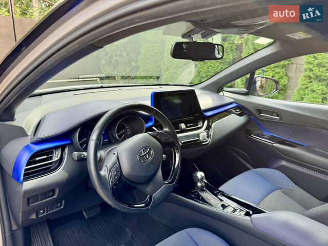 Сірий Тойота C-HR, об'ємом двигуна 1.99 л та пробігом 92 тис. км за 18700 $, фото 10 на Automoto.ua