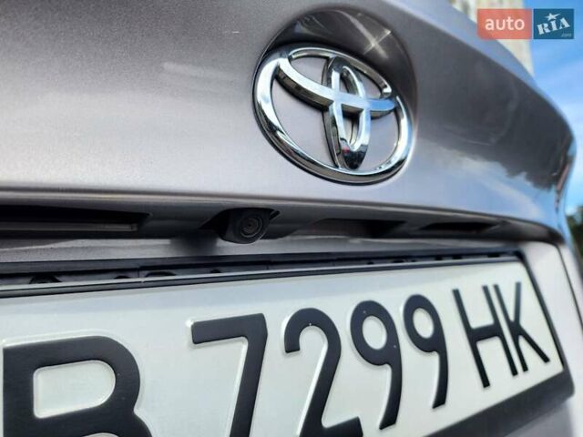 Серый Тойота C-HR, объемом двигателя 1.99 л и пробегом 86 тыс. км за 18600 $, фото 13 на Automoto.ua