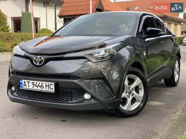 Серый Тойота C-HR, объемом двигателя 1.2 л и пробегом 64 тыс. км за 21450 $, фото 6 на Automoto.ua