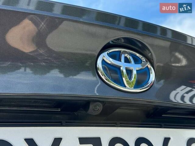 Серый Тойота C-HR, объемом двигателя 1.8 л и пробегом 70 тыс. км за 23500 $, фото 16 на Automoto.ua