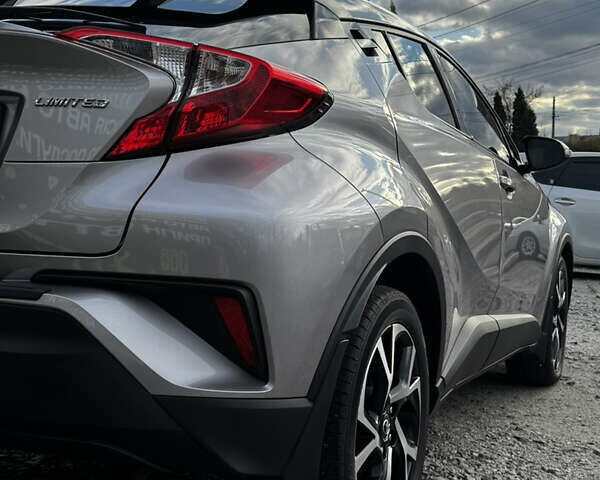 Сірий Тойота C-HR, об'ємом двигуна 1.99 л та пробігом 53 тис. км за 21000 $, фото 5 на Automoto.ua