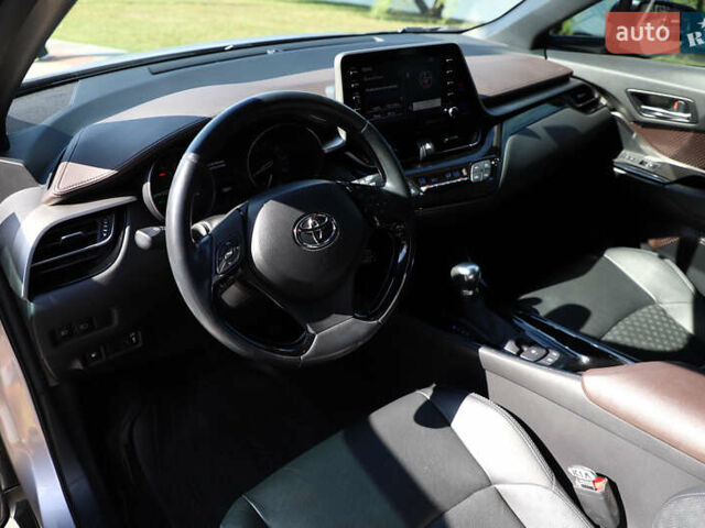 Сірий Тойота C-HR, об'ємом двигуна 2 л та пробігом 53 тис. км за 23500 $, фото 20 на Automoto.ua
