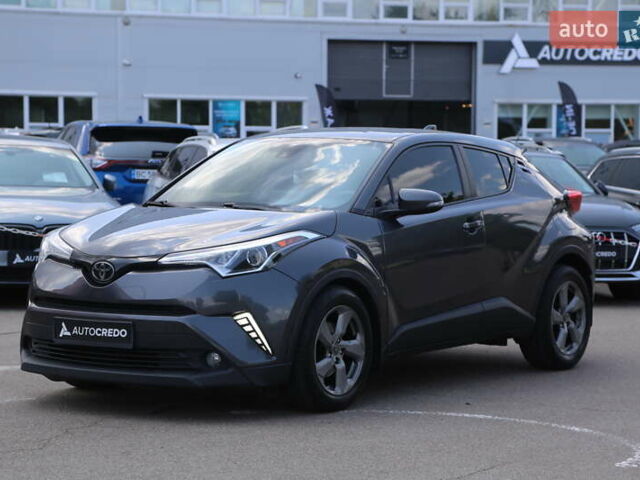 Сірий Тойота C-HR, об'ємом двигуна 1.99 л та пробігом 138 тис. км за 17900 $, фото 2 на Automoto.ua