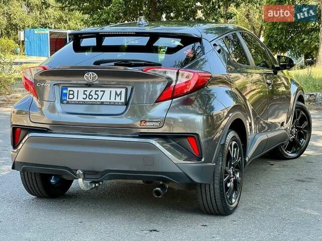 Серый Тойота C-HR, объемом двигателя 2 л и пробегом 62 тыс. км за 19000 $, фото 8 на Automoto.ua