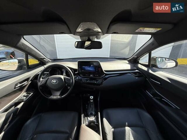 Сірий Тойота C-HR, об'ємом двигуна 1.8 л та пробігом 50 тис. км за 23500 $, фото 10 на Automoto.ua